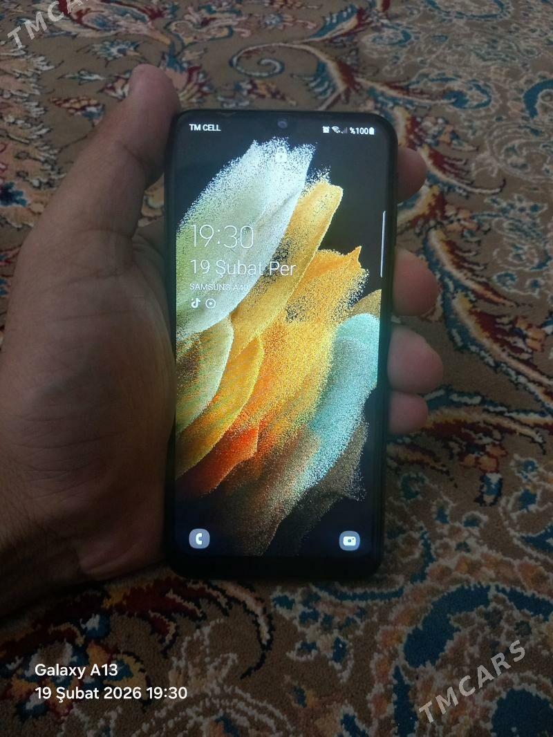 Samsung A40 - Этрек - img 1