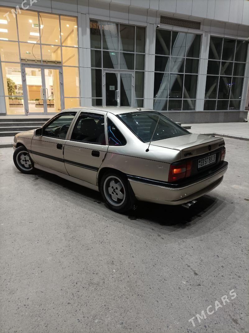 Opel Vectra 1995 - 51 000 TMT - Çärjew - img 1