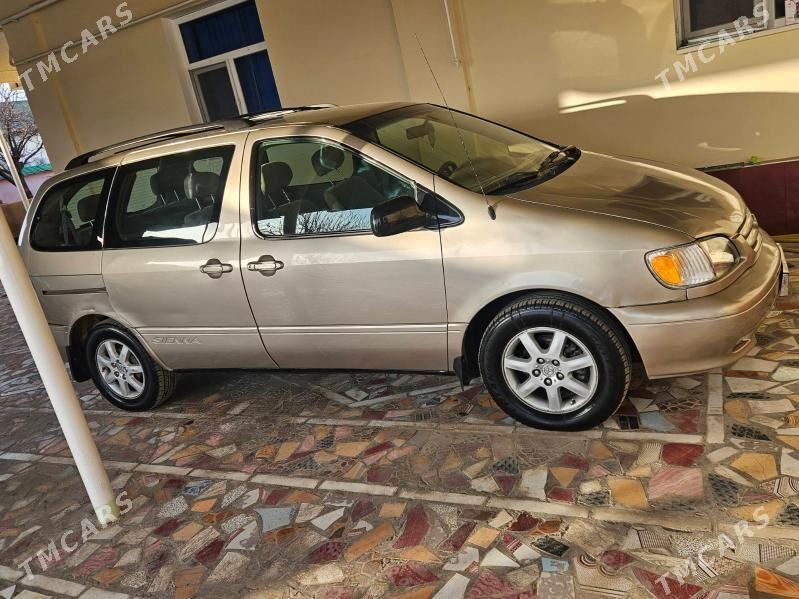 Toyota Sienna 2002 - 215 000 TMT - Дашогуз - img 1