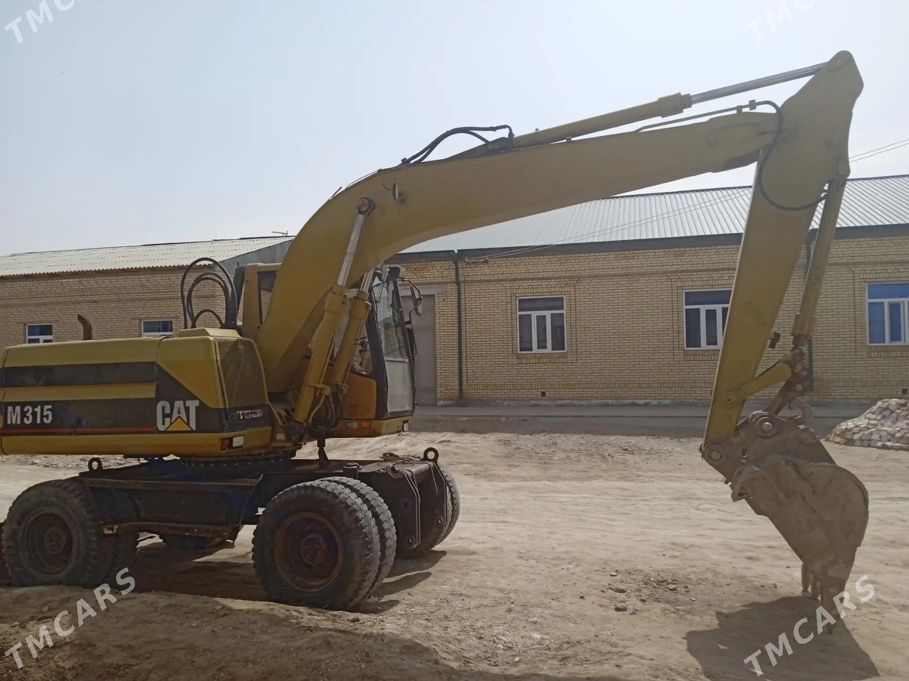 Caterpillar Excavator 2006 - 700 000 TMT - Dänew - img 1