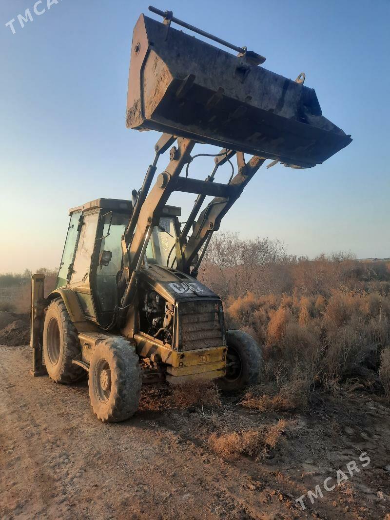 JCB 3CX Compact 2005 - 395 000 TMT - Шабатский этрап - img 1