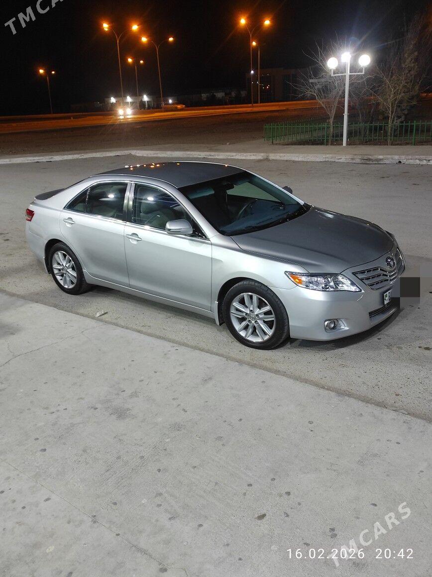 Toyota Camry 2011 - 245 000 TMT - Балканабат - img 1