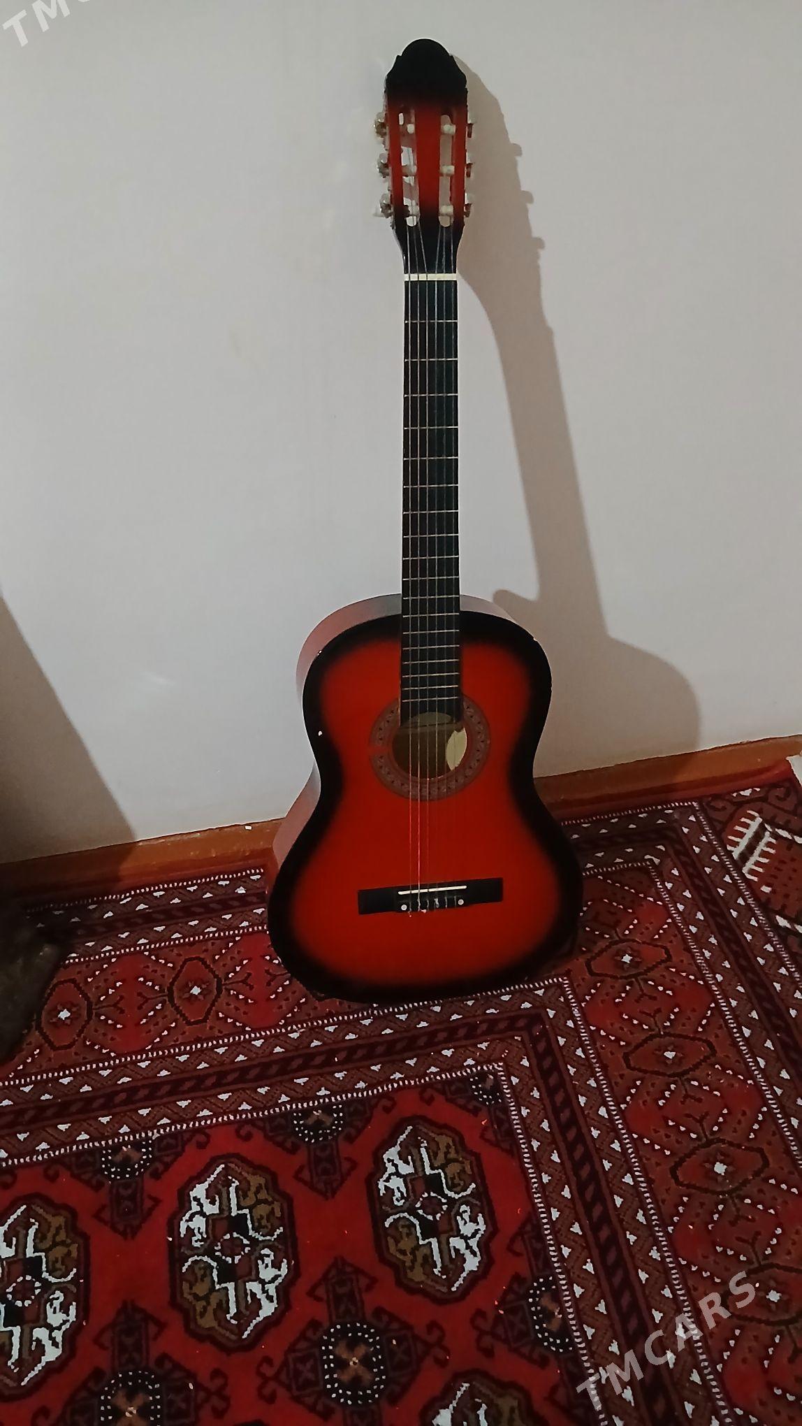 klassik gitara - Дянев - img 1