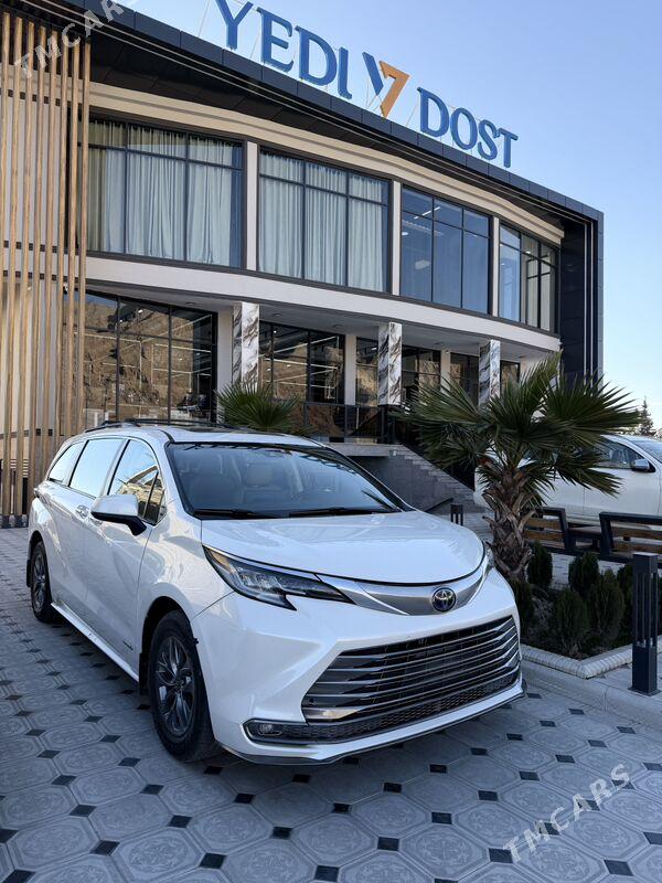 Toyota Sienna 2021 - 550 000 TMT - Балканабат - img 1