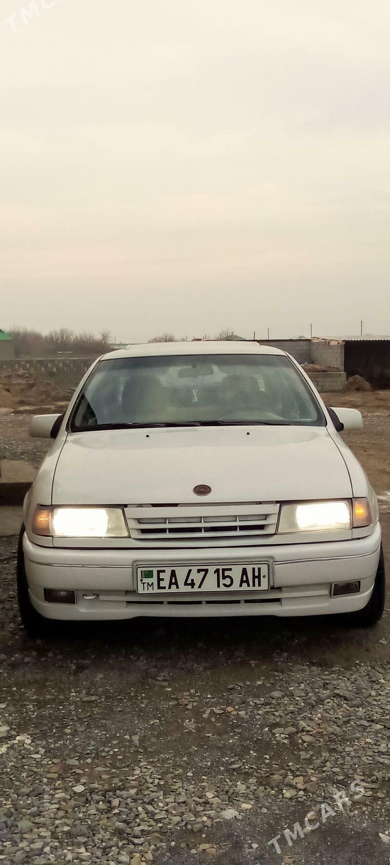 Opel Vectra 1990 - 38 000 TMT - Бахарден - img 1