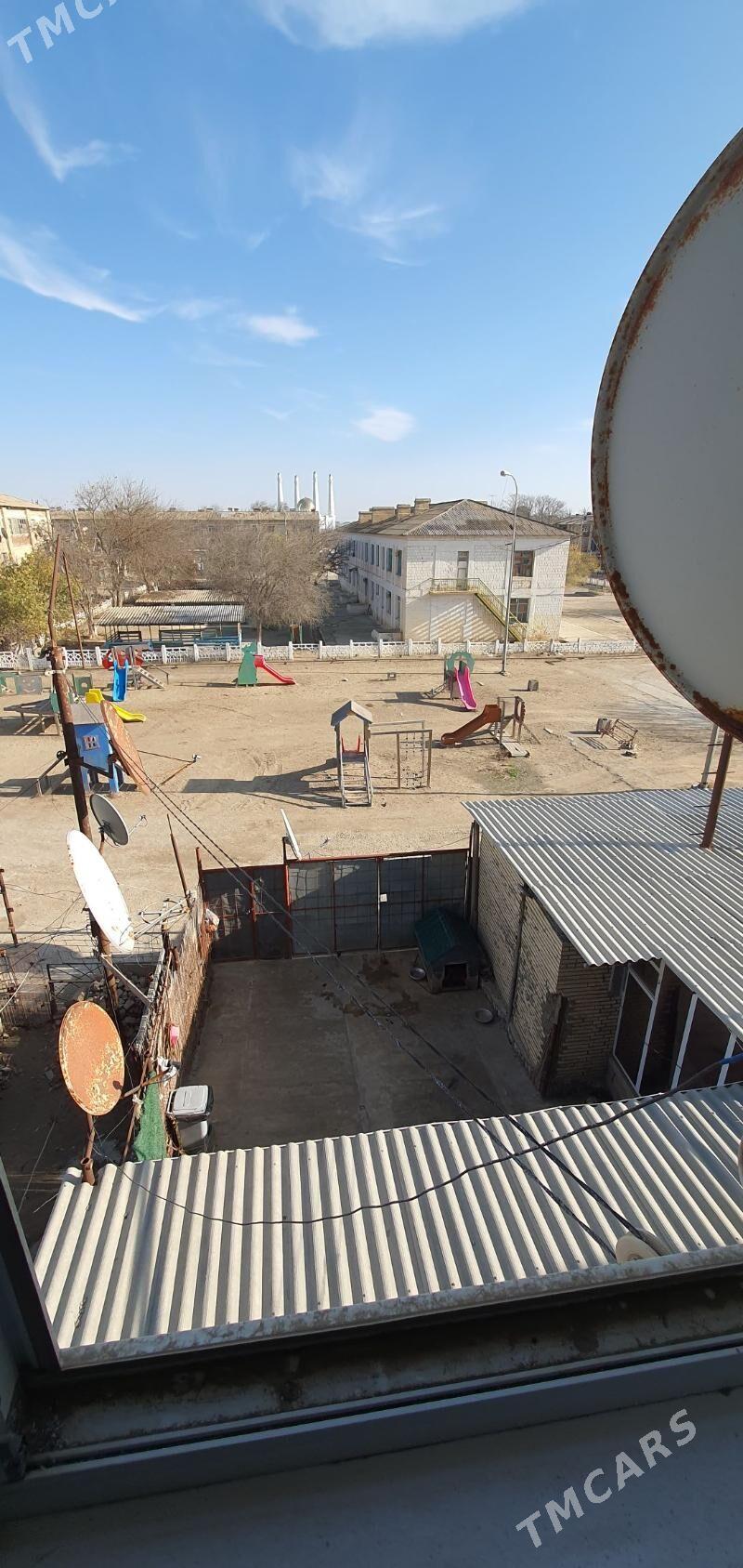 3х ком квартира на 15кв, дом 9 - Hazar - img 1