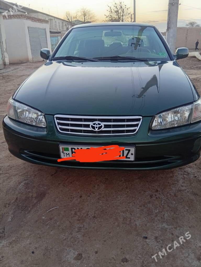 Toyota Camry 2000 - 160 000 TMT - етр. Туркменбаши - img 1