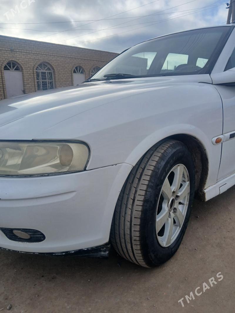 Opel Vectra 2001 - 57 000 TMT - Губадаг - img 1