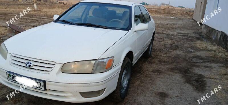 Toyota Camry 2001 - 130 000 TMT - етр. Туркменбаши - img 1