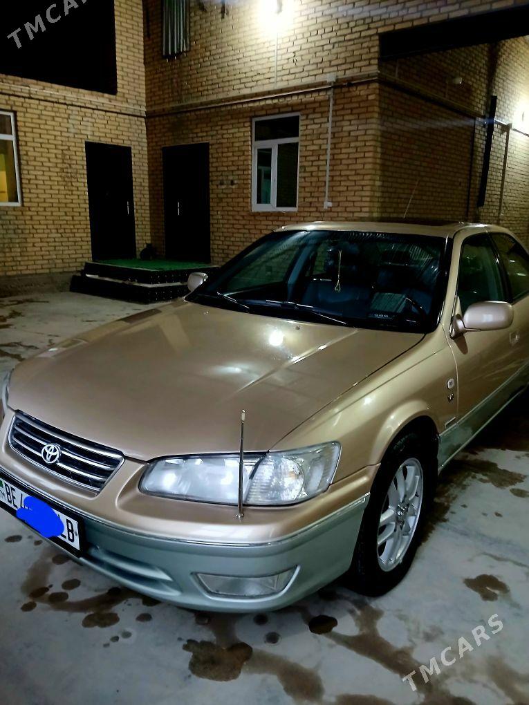 Toyota Camry 2001 - 180 000 TMT - Çärjew - img 1