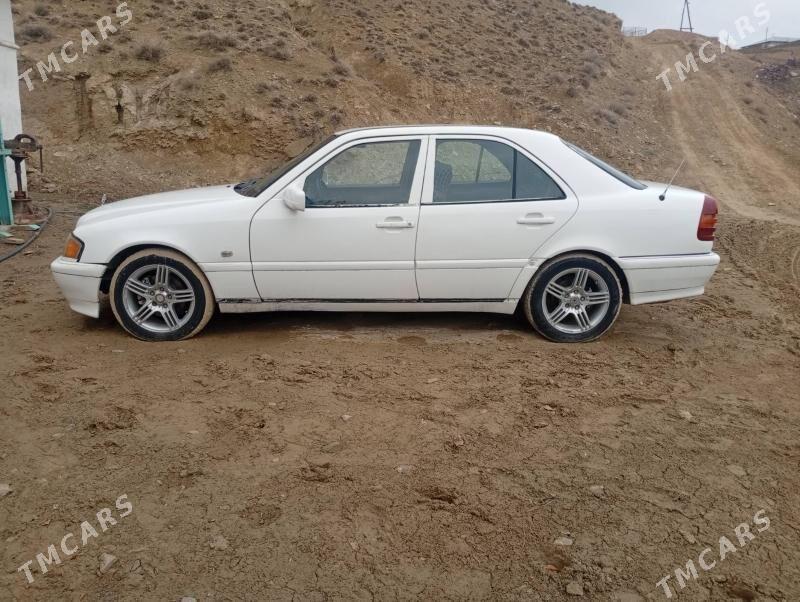 Mercedes-Benz 190E 1994 - 38 000 TMT - Bäherden - img 1