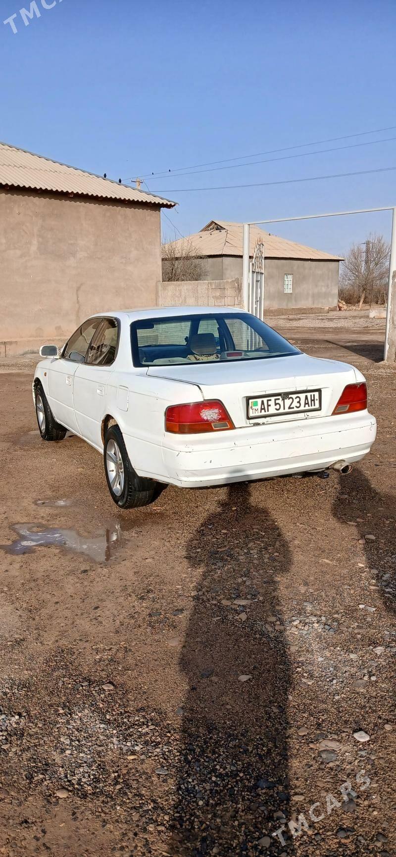 Toyota Vista 1994 - 52 000 TMT - Теджен - img 1