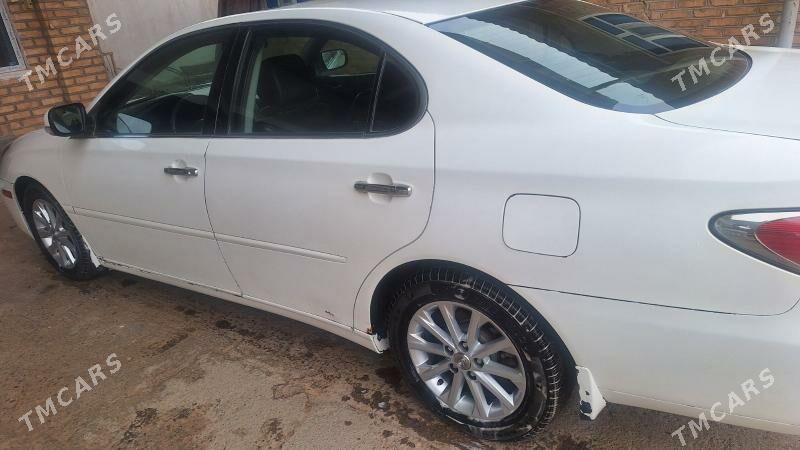 Lexus ES 300 2002 - 160 000 TMT - Серахс - img 1