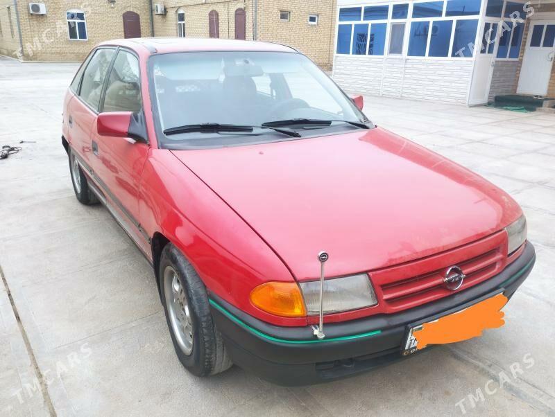 Opel Astra 1994 - 45 000 TMT - Мары - img 1