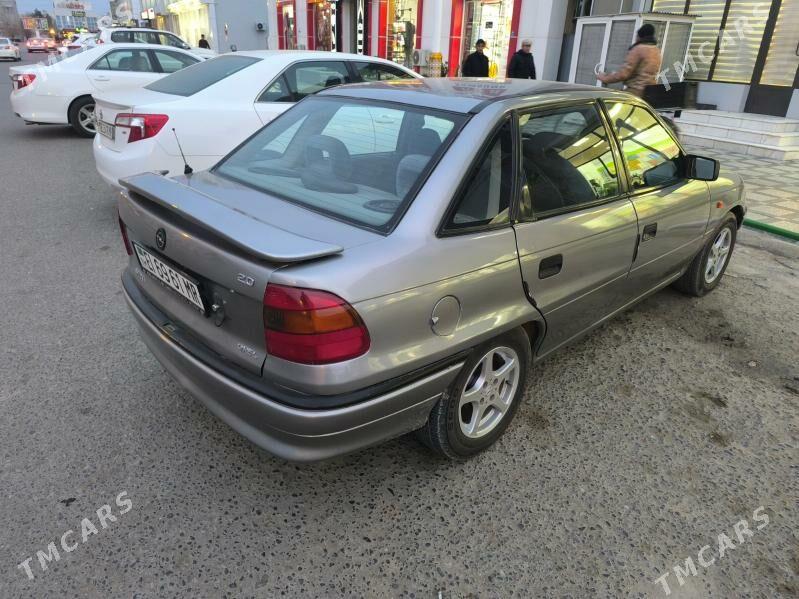 Opel Astra 1993 - 38 000 TMT - Мары - img 1