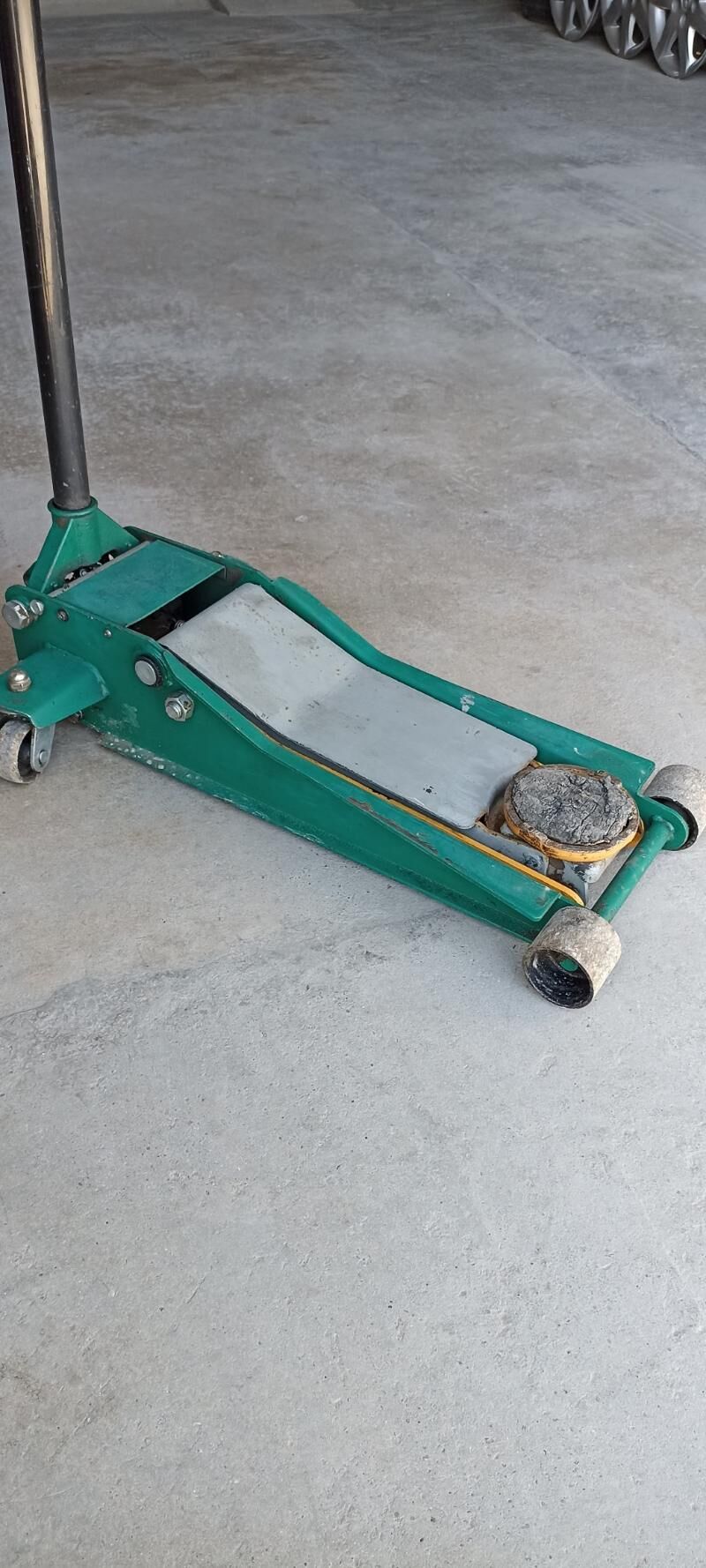 Domkrat 3 ton 700 TMT - Gyzylarbat - img 1