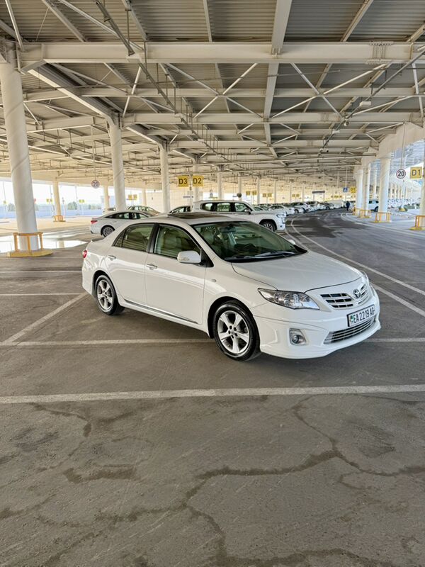 Toyota Corolla 2013 - 225 000 TMT - Aşgabat - img 1