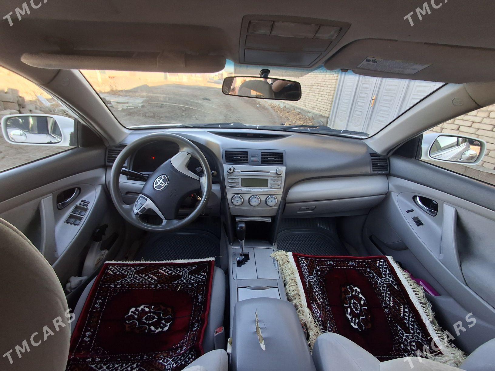 Toyota Camry 2011 - 200 000 TMT - Кёнеургенч - img 1