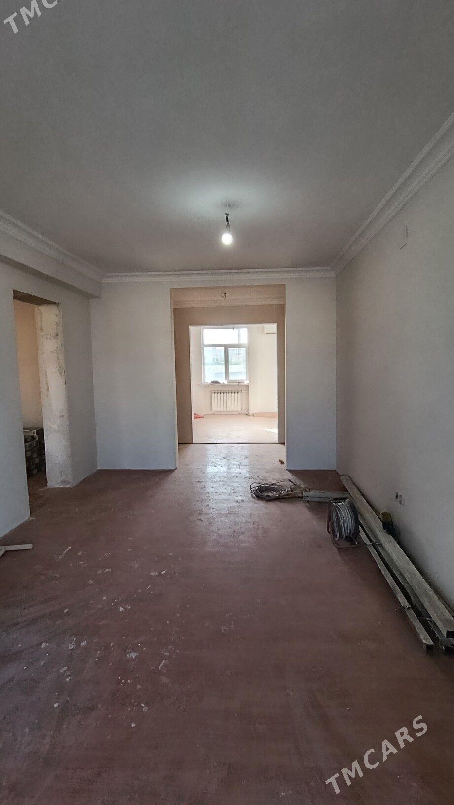 10 МКР 2 ЭТ 4 КОМ 72 М² - Aşgabat - img 1