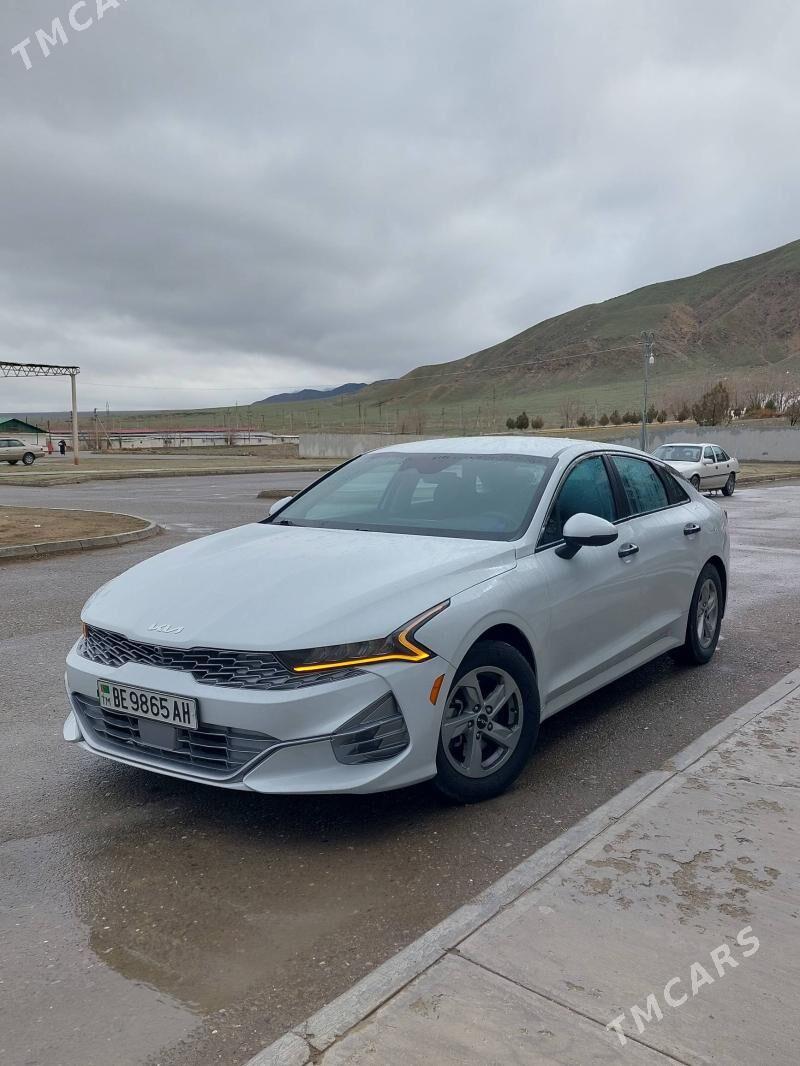 Kia K5 2022 - 255 000 TMT - Bäherden - img 1