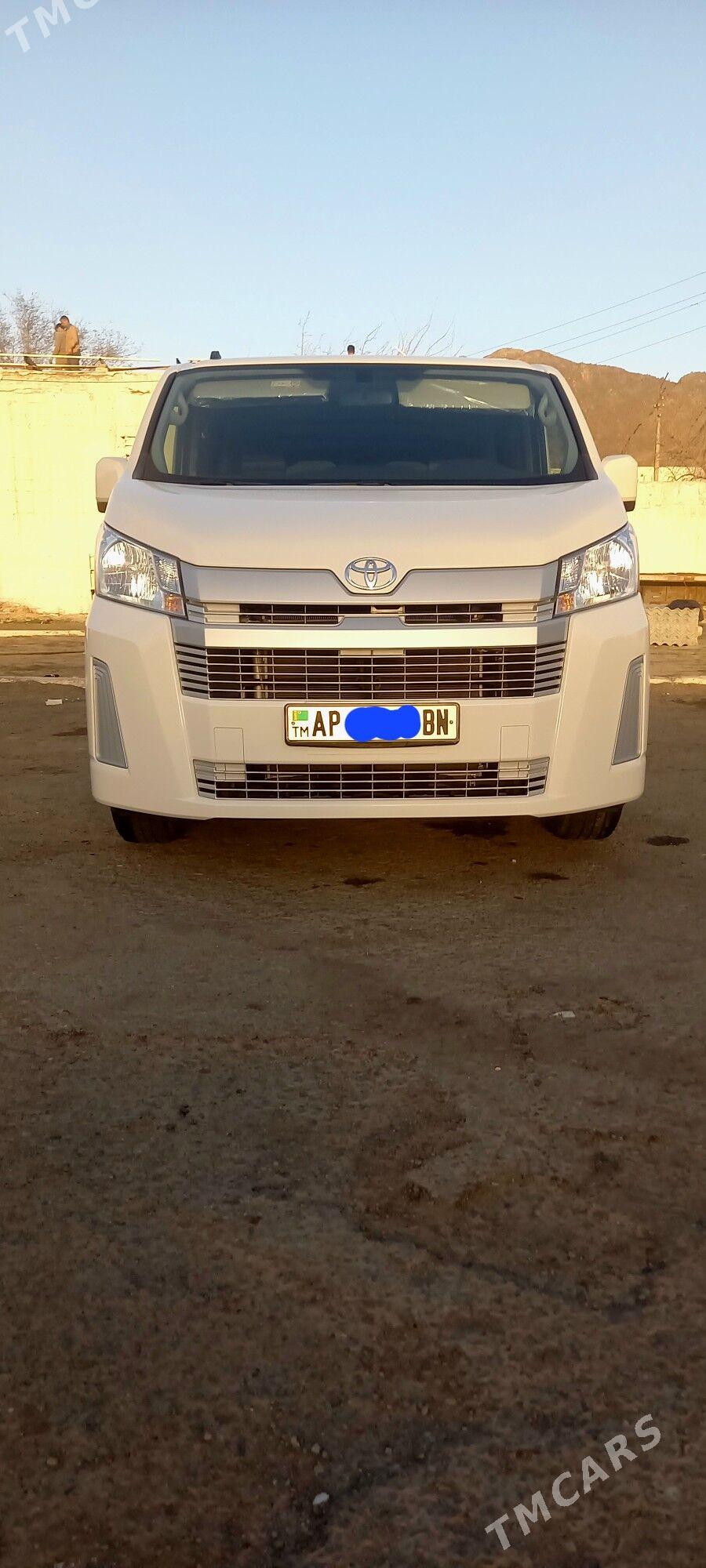 Toyota Hiace 2024 - 600 000 TMT - Туркменбаши - img 1