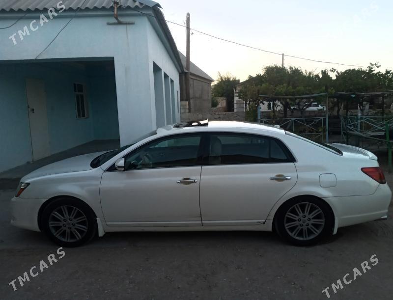Toyota Avalon 2005 - 180 000 TMT - Балканабат - img 1