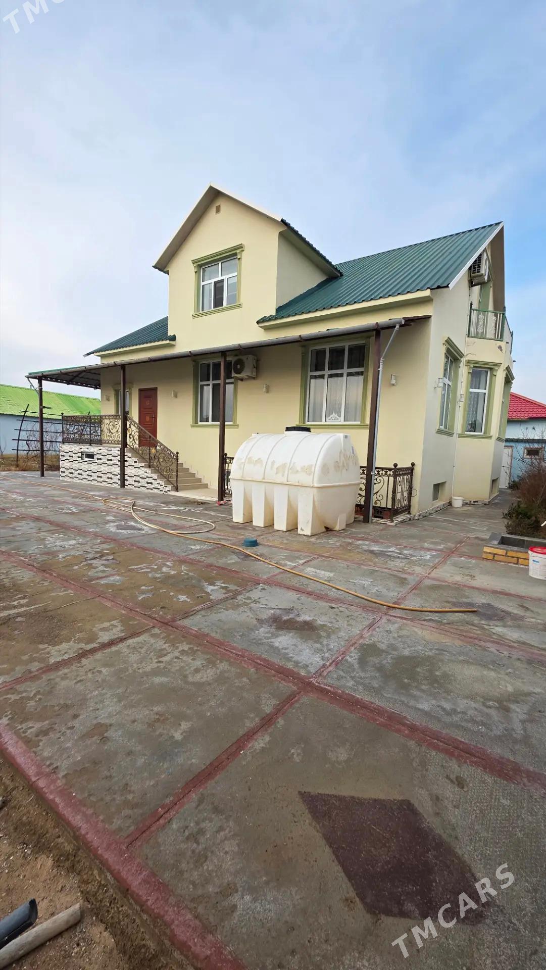 SATLYK TURKMEN JAY GATY GOWY - Туркменбаши - img 1