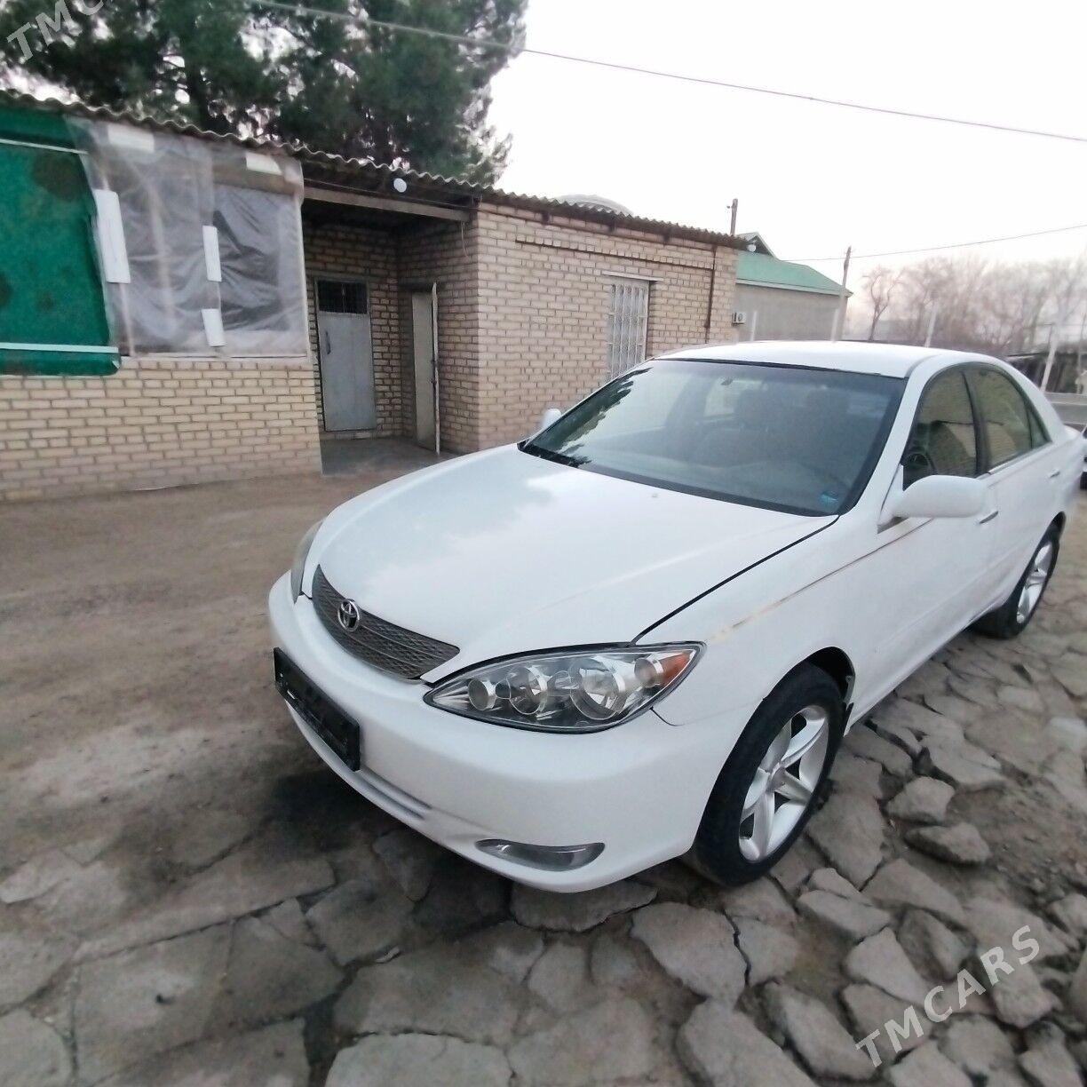Toyota Camry 2003 - 82 000 TMT - Мары - img 1