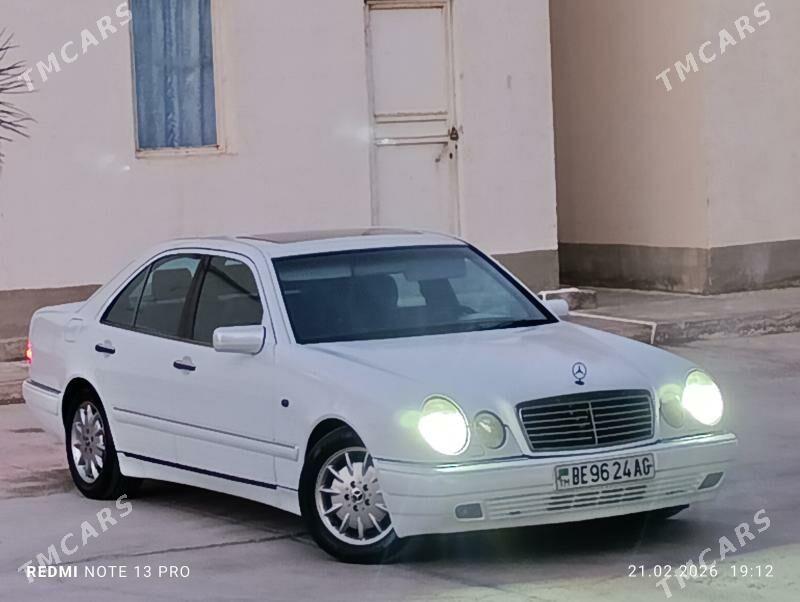 Mercedes-Benz E320 2000 - 127 000 TMT - Гызыларбат - img 1