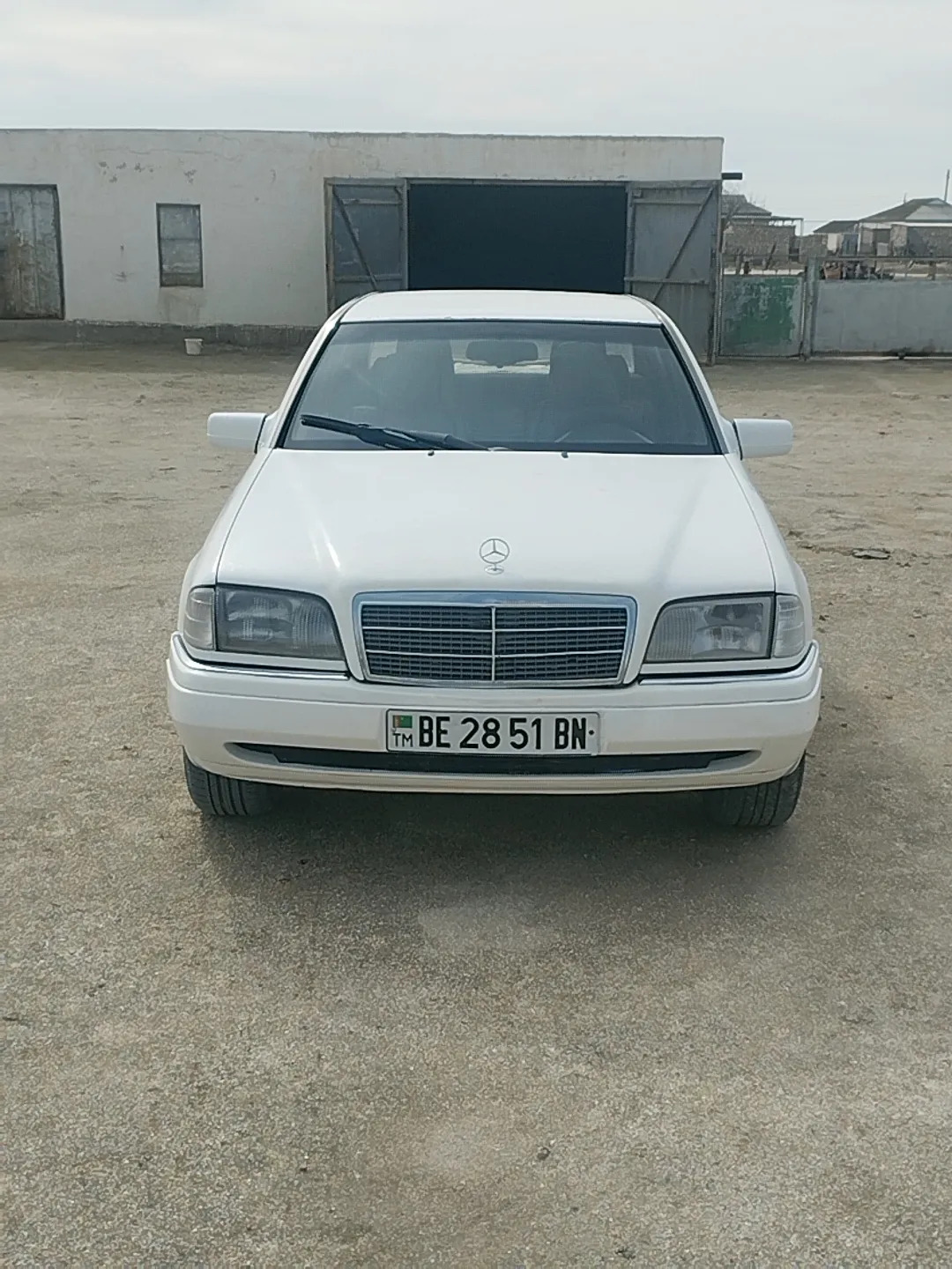 Mercedes-Benz 190-Class 1996 - 50 000 TMT - Esenguly - img 1