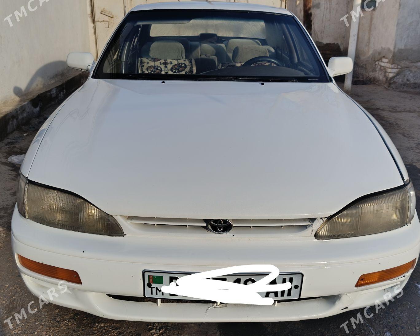 Toyota Camry 1994 - 78 000 TMT - Теджен - img 1