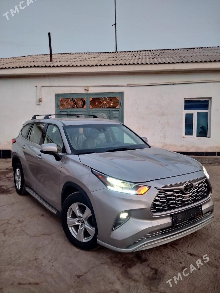 Toyota Highlander 2021 - 460 000 TMT - Кёнеургенч - img 1