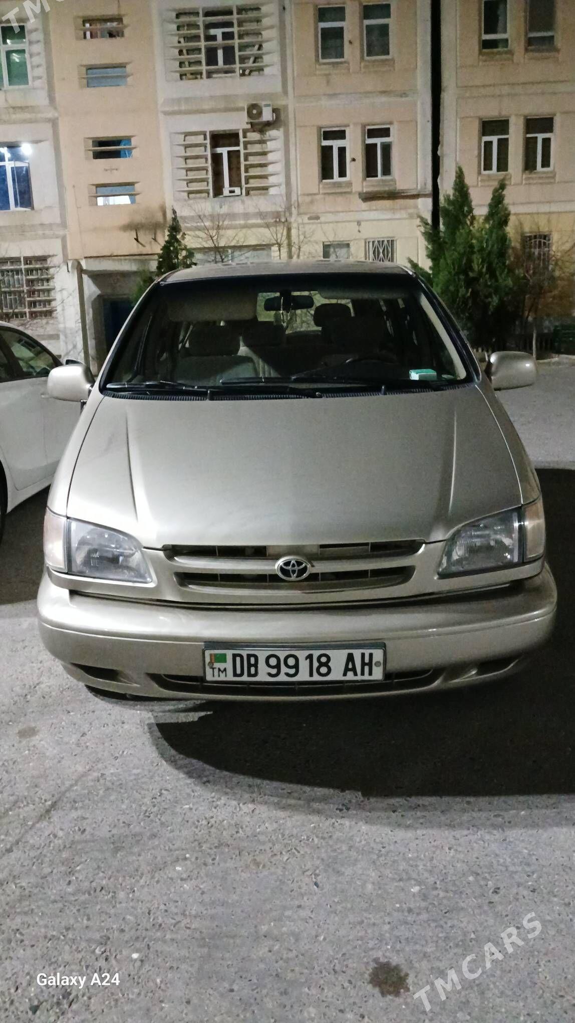 Toyota Sienna 2000 - 190 000 TMT - Aşgabat - img 1
