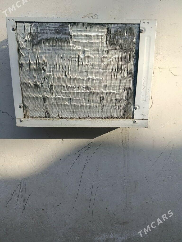 kansaner akonny - Хитровка - img 1