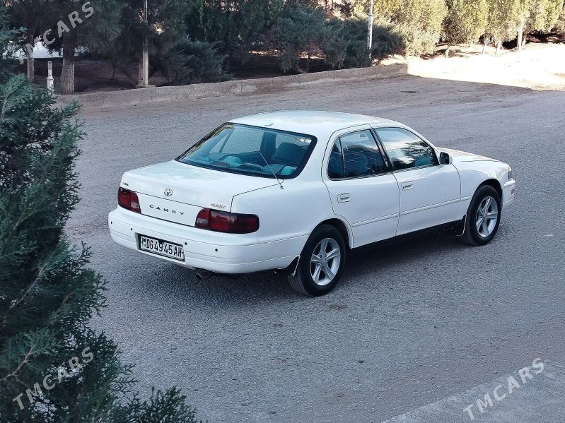 Toyota Camry 1994 - 90 000 TMT - Бабадайхан - img 1
