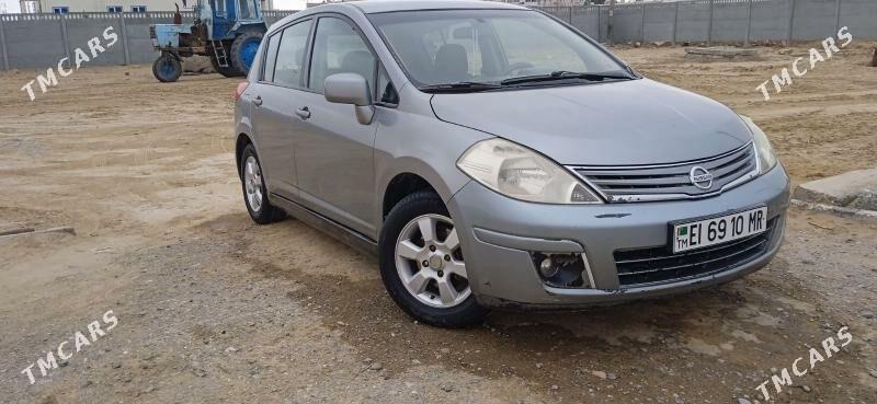 Nissan Versa 2010 - 115 000 TMT - Sakarçäge - img 1