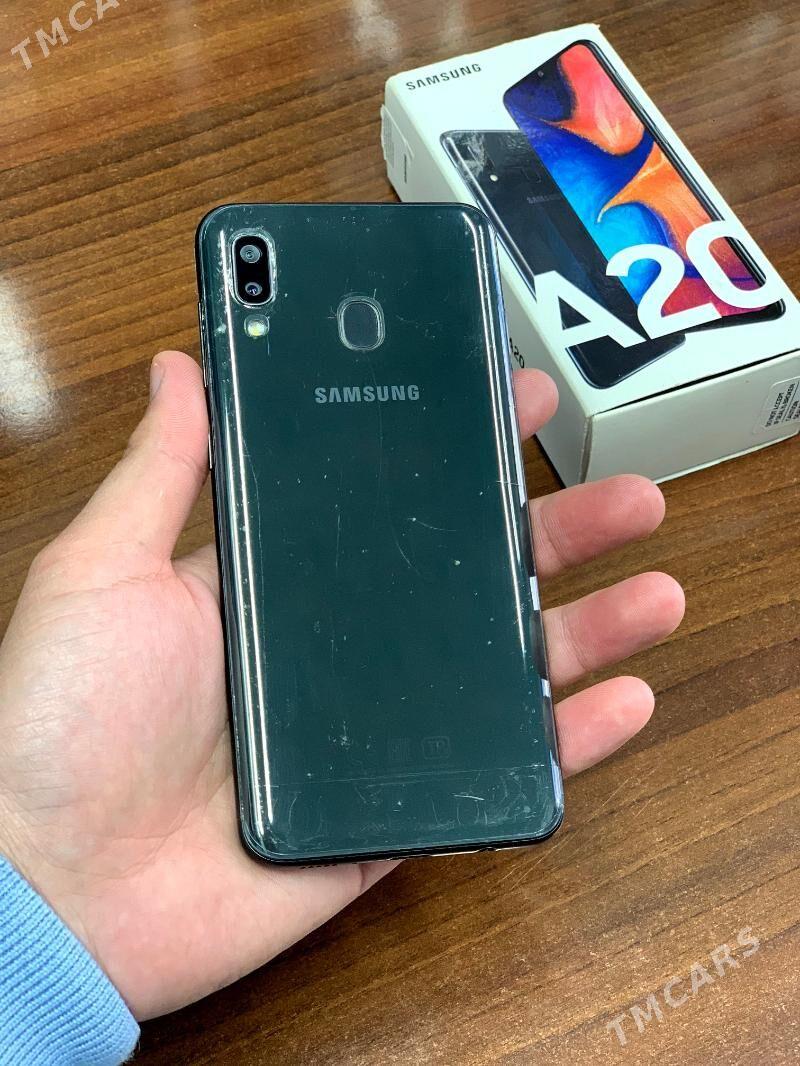 Samsung A20 - Mary - img 1