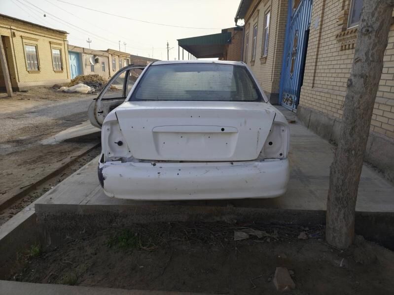 Мазда 323 2 000 TMT - Türkmenabat - img 1