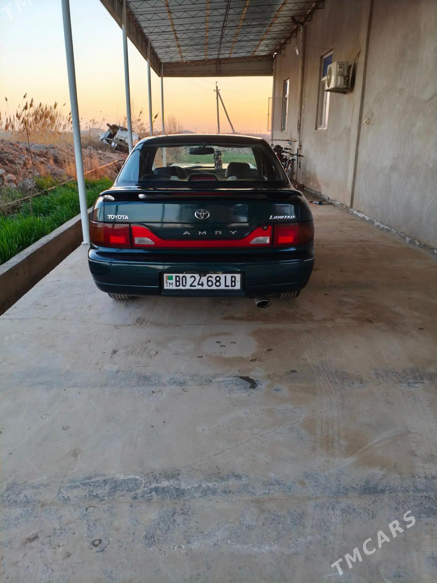 Toyota Camry 1996 - 110 000 TMT - Чарджоу - img 1