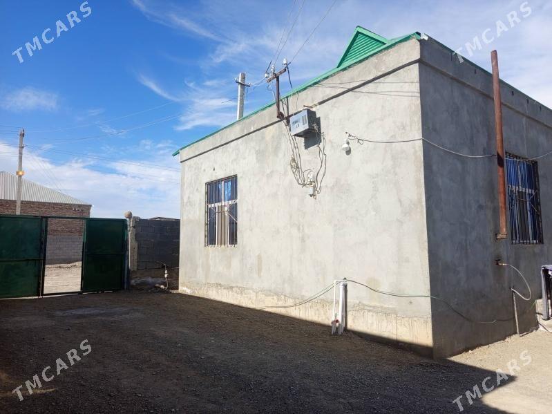 Satlyk jaý - Bäherden - img 1