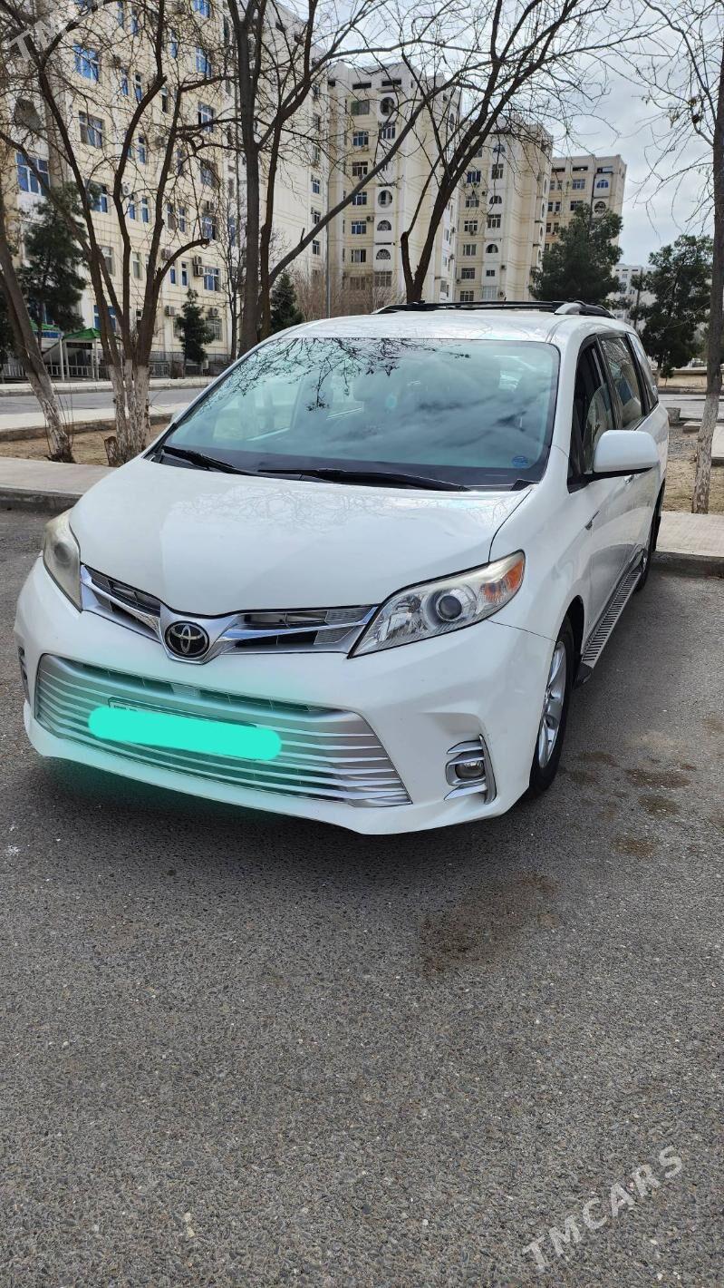 Toyota Sienna 2018 - 388 000 TMT - Ашхабад - img 1