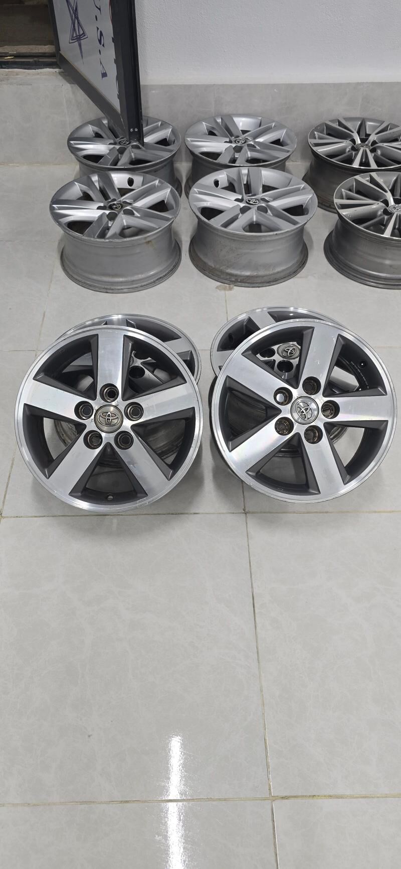 camry avalon diska 15lik morda 3 200 TMT - Мары - img 1