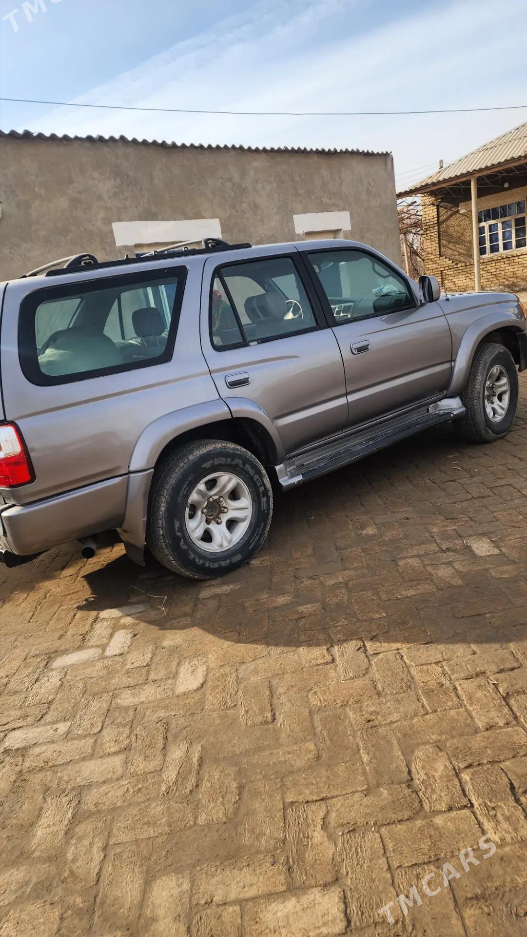 Toyota 4Runner 2002 - 150 000 TMT - Ёлётен - img 1