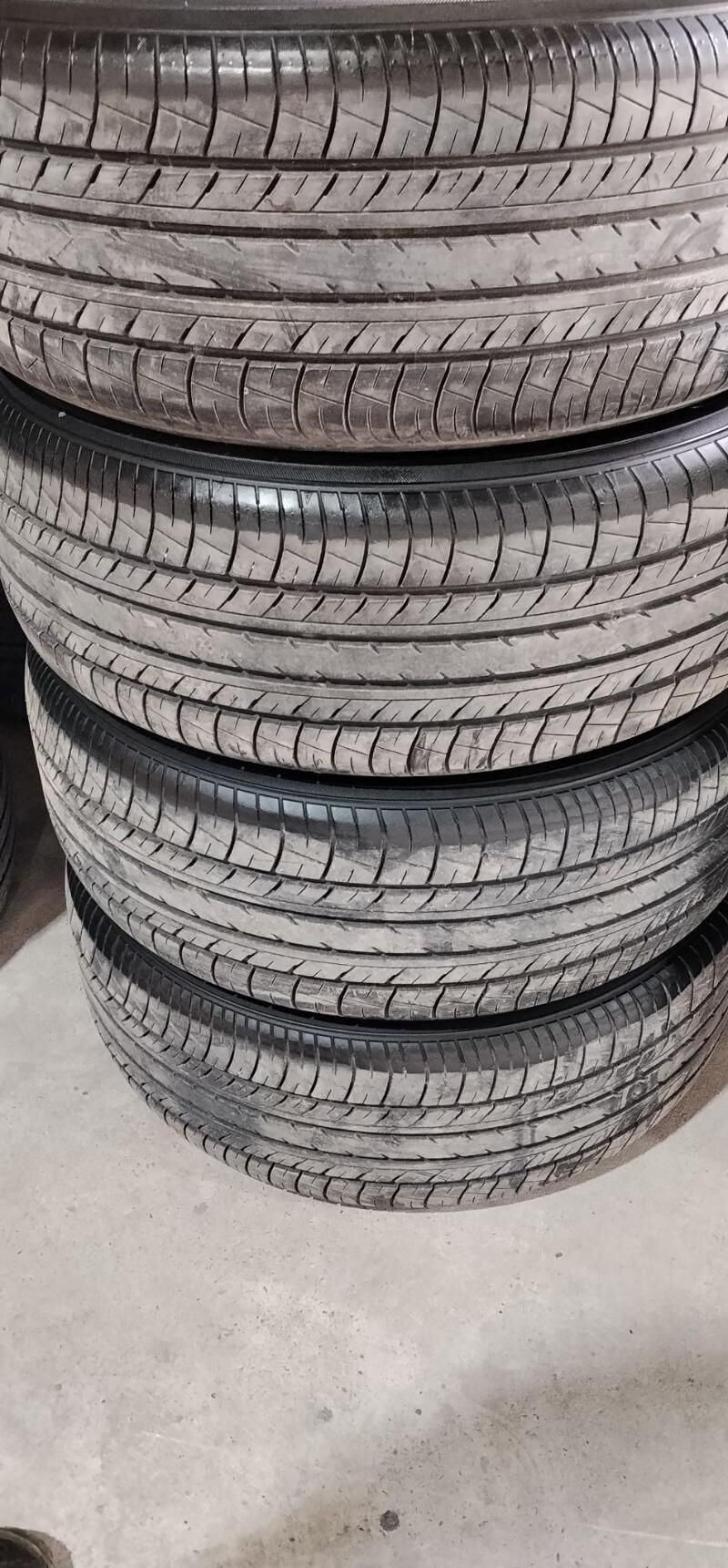 Yokohama 215 55 17 ýyly24 3 800 TMT - Garadamak - img 1