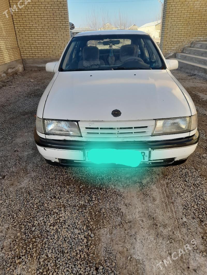 Opel Vectra 1992 - 25 000 TMT - Murgap - img 1