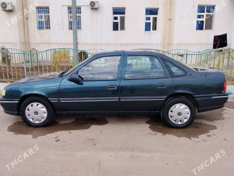 Opel Vectra 1995 - 50 000 TMT - Дашогуз - img 1