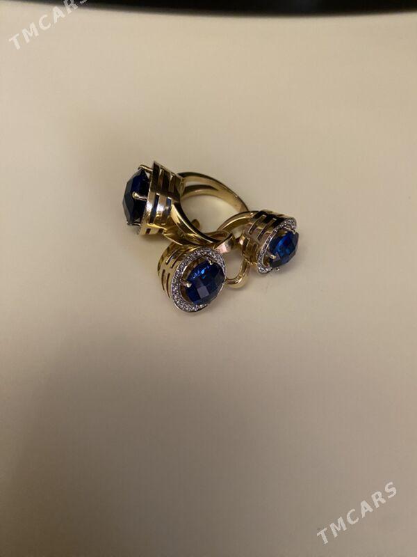 Gyzyl komplekt - Aşgabat - img 1