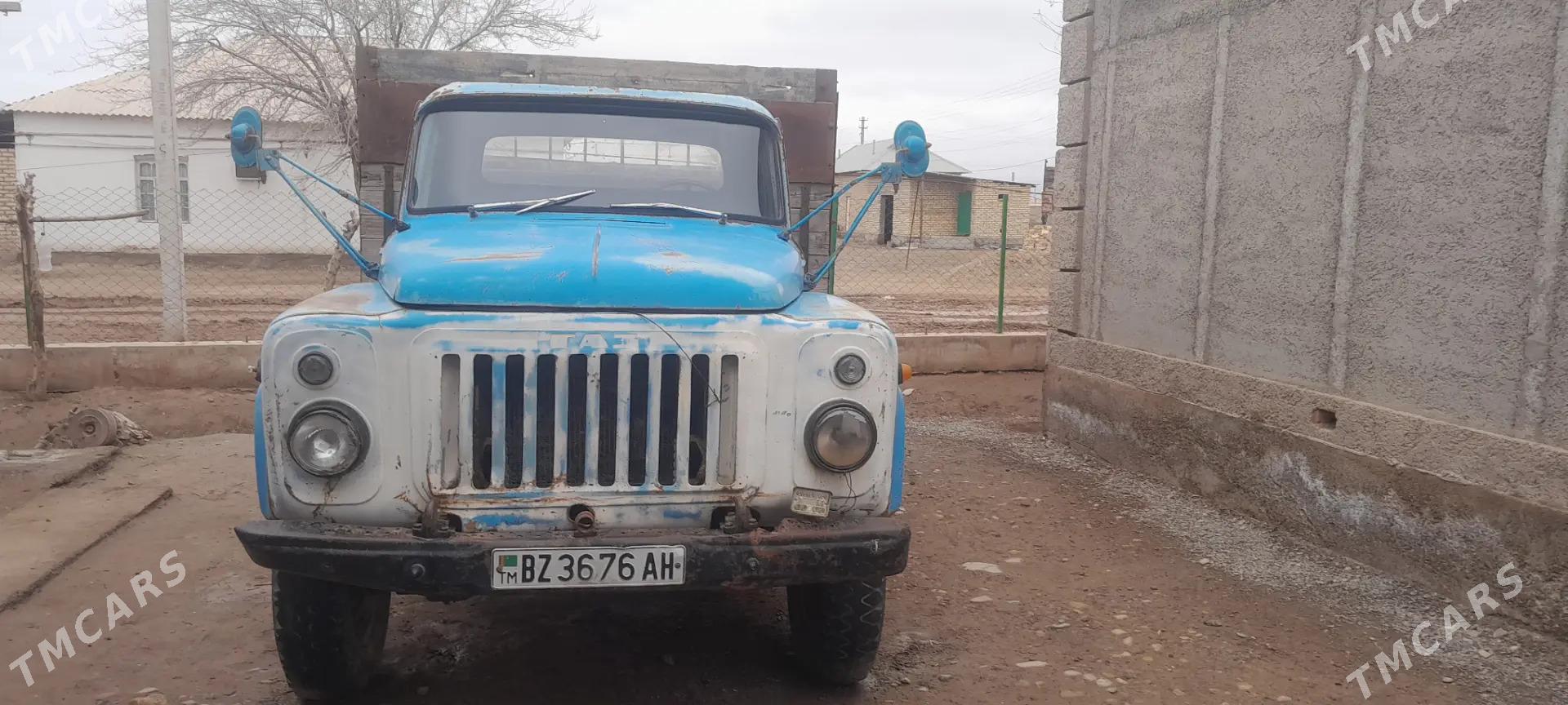 Gaz 52 1982 - 25 000 TMT - Теджен - img 1