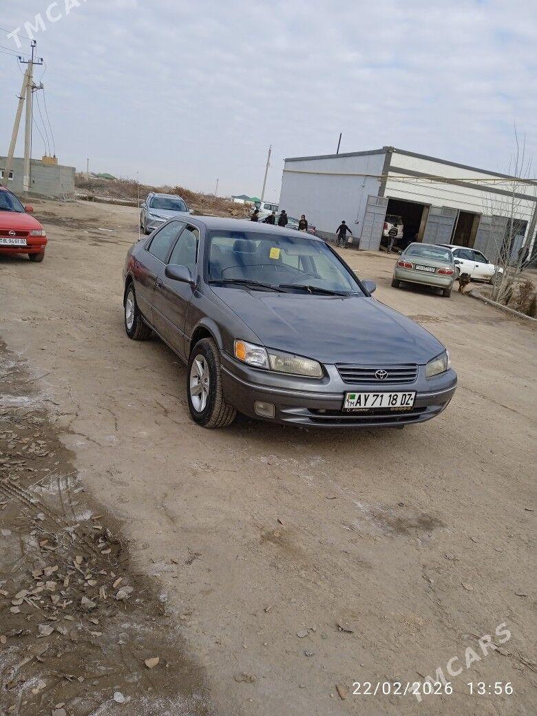 Toyota Camry 1998 - 132 000 TMT - Шабатский этрап - img 1