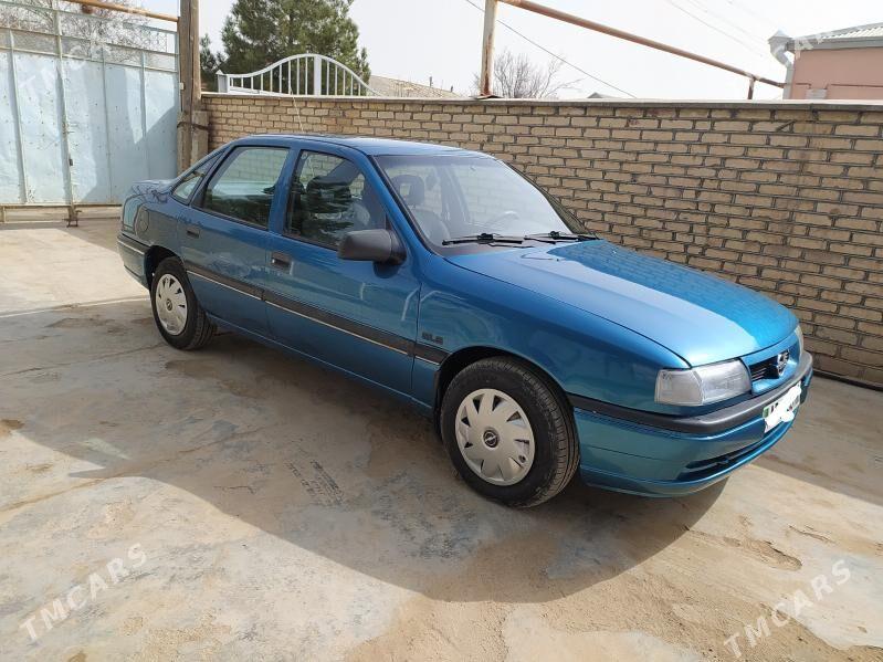 Opel Vectra 1993 - 47 000 TMT - Мары - img 1